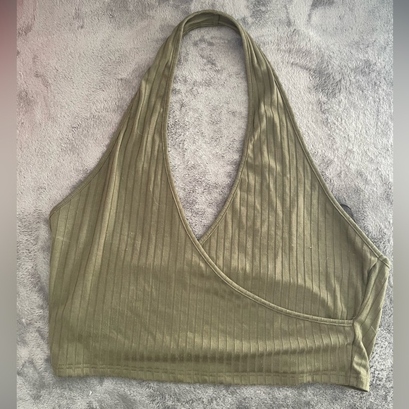 XL green halter crop top. Worn one time, great condition - Picture 1 of 3